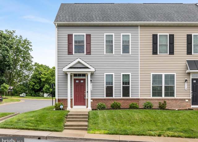 Property at 1310 S Kent St, Winchester, VA 22601, 2 beds, 2.5 baths
