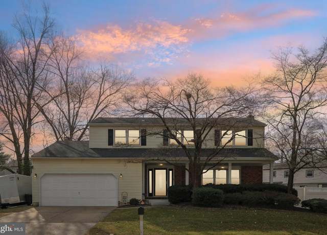 Property at 722 Cornwallis Dr, Mount Laurel, NJ 08054, 4 beds, 2.5 baths