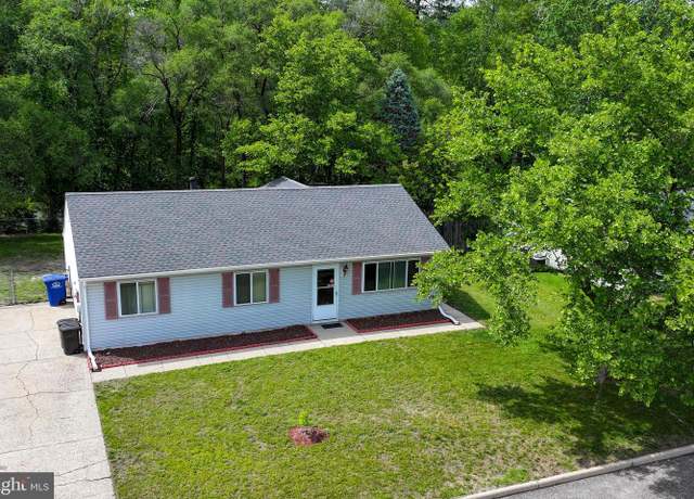 Property at 207 Coville Dr, Browns Mills, NJ 08015, 3 beds, 1 bath