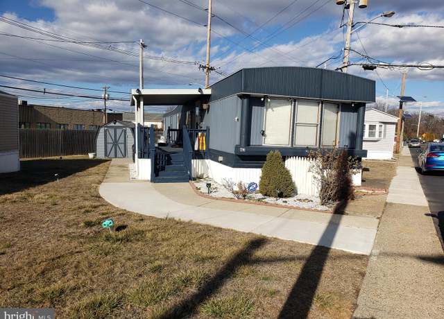Property at 3A Ashwood Ave, Gloucester City, NJ 08030, 2 beds, 1 bath