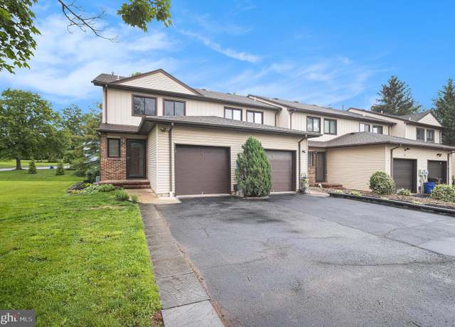 Property at 31 Canterberry Cir, Flemington, NJ 08822, 2 beds, 2.5 baths