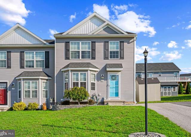 Property at 12 Star Dr, Hanover, PA 17331, 3 beds, 1.5 baths