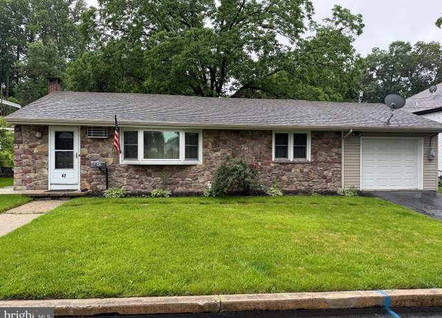 Property at 42 Reed St, Mohnton, PA 19540, 3 beds, 1 bath