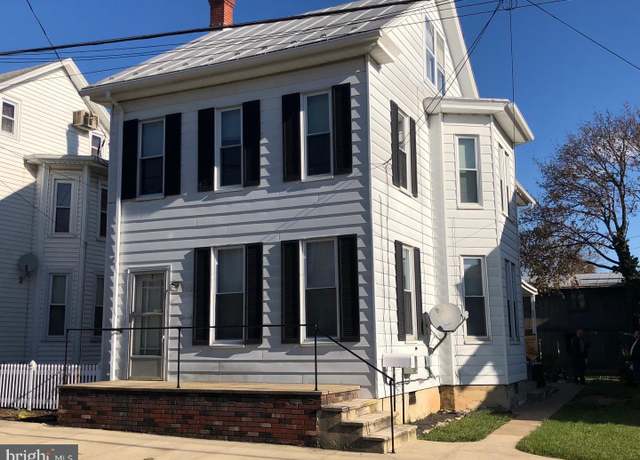 Property at 108 & 108 Rear N Center St, Cleona, PA 17042, 5 beds