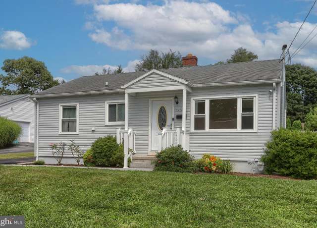 Property at 1505 Poplar St, Lebanon, PA 17042, 3 beds, 1 bath
