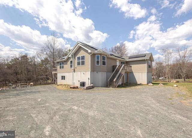 Property at 168 Laurel Ln, Blakeslee, PA 18610, 7 beds, 3 baths