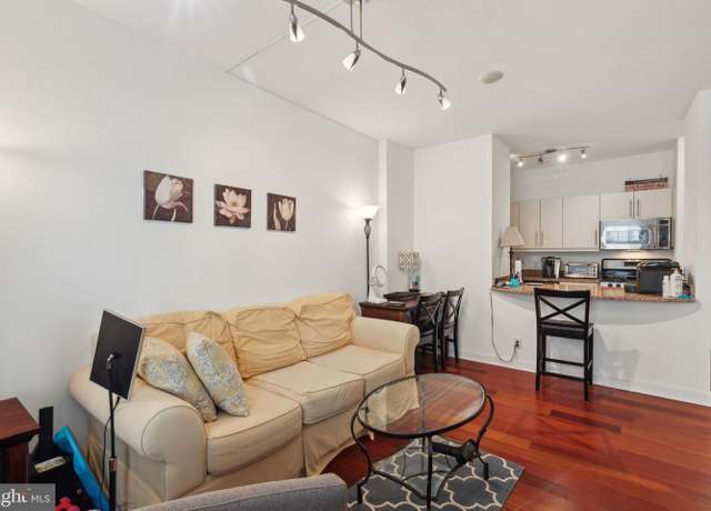 Property at 219-29 S 18th St #1605, Philadelphia, PA 19103, 1 bed, 1 bath