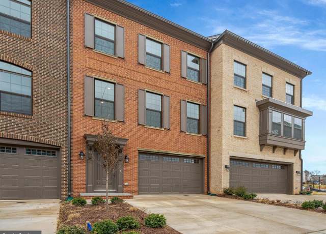 Property at 04 Fair Lakes Ct, Fairfax, VA 22033, 3 beds, 4 baths