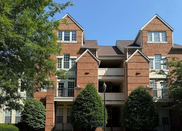 Property at 1304-B Garden Wall Cir #105, Reston, VA 20194, 2 beds, 2 baths