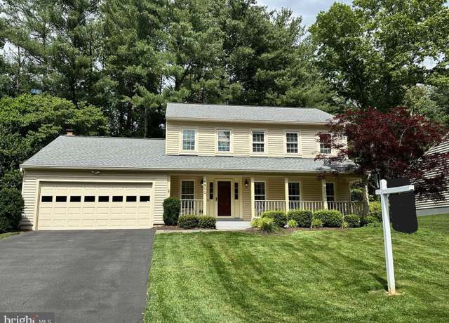 Property at 5900 Burnside Landing Dr, Burke, VA 22015, 4 beds, 3.5 baths
