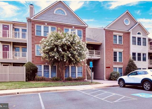 Property at 12012 Ridge Knoll Dr #7, Fairfax, VA 22033, 2 beds, 2 baths