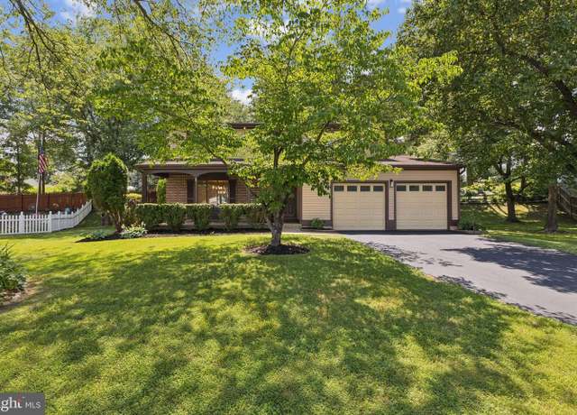 Property at 13586 Rush Dr, Woodbridge, VA 22192, 4 beds, 3.5 baths