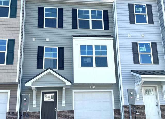 Property at 102 Moses Dr, Martinsburg, WV 25405, 4 beds, 3 baths