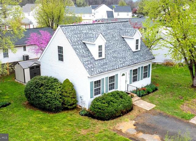 Property at 115 Ranson Estates Cir, Ranson, WV 25438, 3 beds, 2 baths