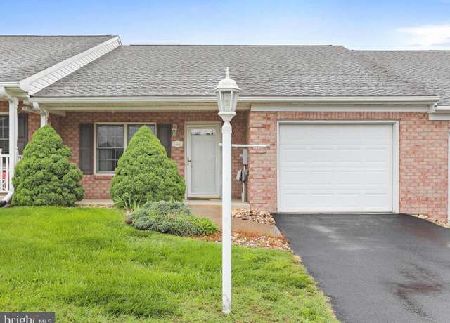 Property at 744 Largo Dr, Hagerstown, MD 21740, 2 beds, 1.5 baths