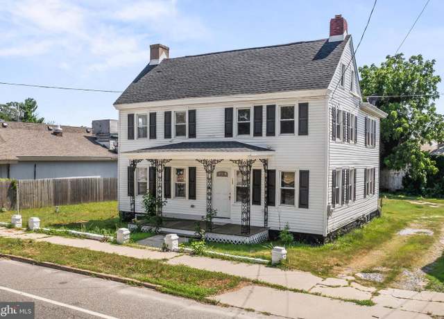 Property at 348 Main St, Cedarville, NJ 08311, 3 beds, 1.5 baths