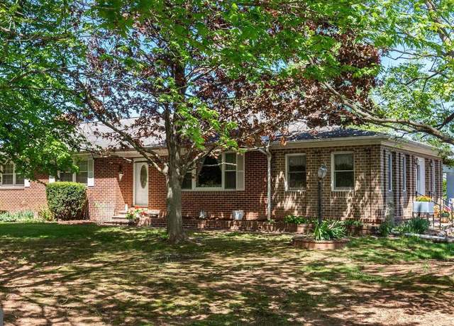 Property at 2226 Harney Rd, Littlestown, PA 17340, 4 beds, 2.5 baths