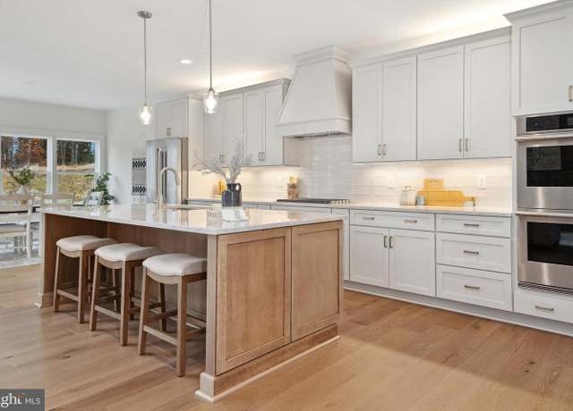 Property at 119 Bella Dr Unit 2MD, Broomall, PA 19008, 4 beds, 4.5 baths