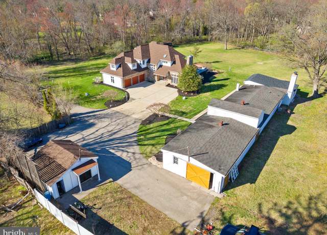 Property at 961 Skippack Pike, Blue Bell, PA 19422, 5 beds, 4.5 baths