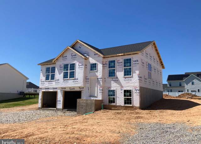 Property at 115 Stonewicke Dr #96, Hanover, PA 17331, 3 beds, 2 baths