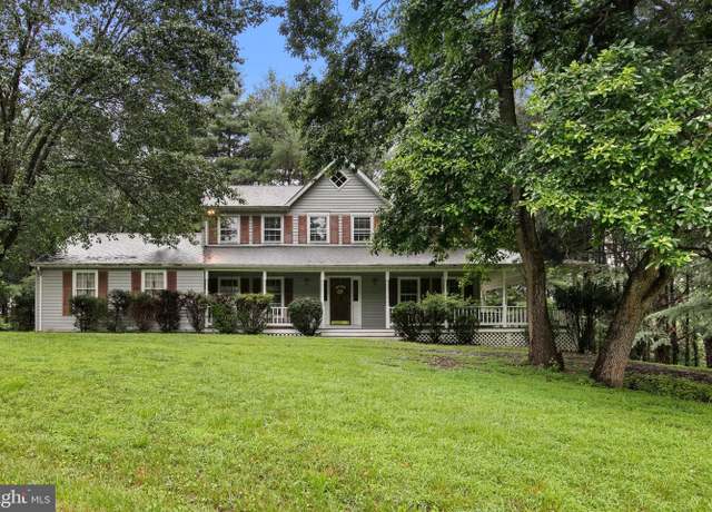 Property at 5623 Wilshire Ct, Warrenton, VA 20187, 4 beds, 2.5 baths
