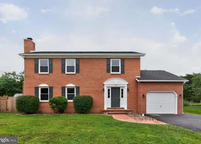 Property at 234 Bluebird Dr, Stephens City, VA 22655, 3 beds, 2.5 baths