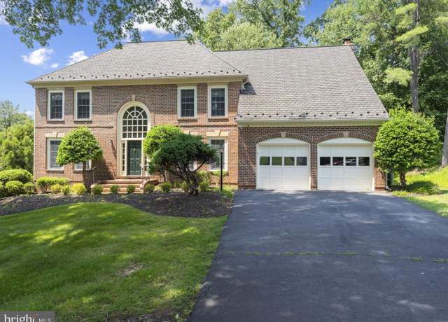 Property at 11102 Bowen Ave, Great Falls, VA 22066, 4 beds, 3.5 baths