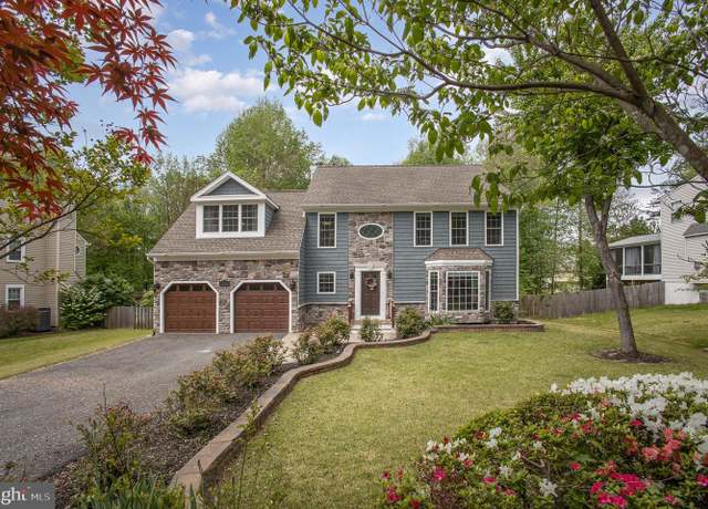 Property at 2239 Aquia Dr, Stafford, VA 22554, 4 beds, 2.5 baths