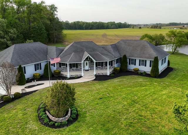 Property at 1081 Caldwell Corner Rd, Townsend, DE 19734, 5 beds, 4 baths