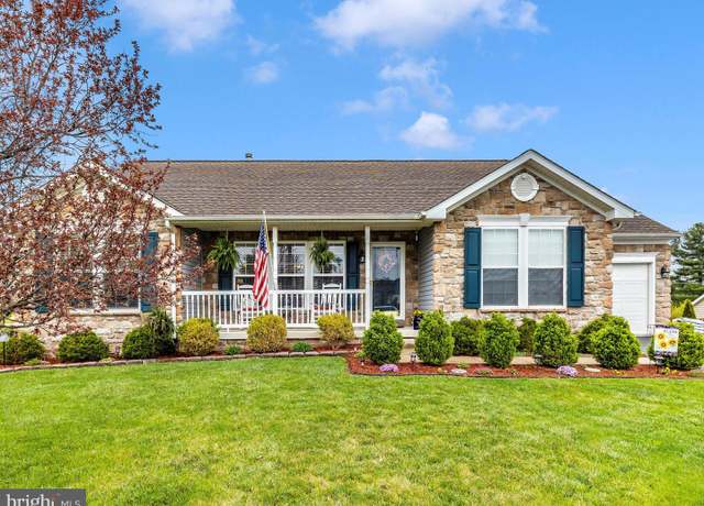 Property at 33 Geoley Ct, Thurmont, MD 21788, 3 beds, 3 baths