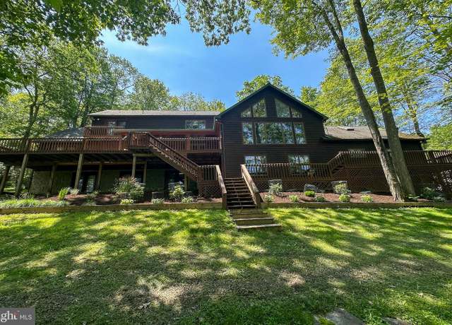 Property at 421 Penn Cove Rd, Oakland, MD 21550, 4 beds, 3.5 baths