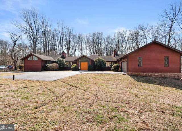 Property at 11416 Spur Wheel Ln, Potomac, MD 20854, 5 beds, 4.5 baths