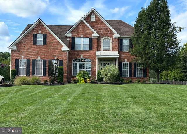 Property at 4 Fawn Hollow Ln, Mullica Hill, NJ 08062, 4 beds, 3 baths