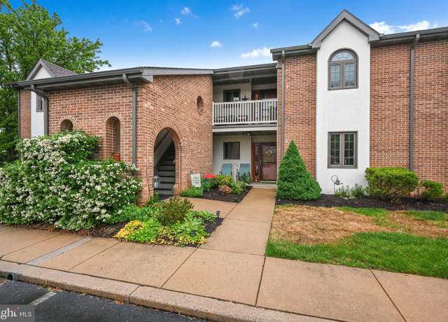 Property at 7 Black Oak Dr, Lancaster, PA 17602, 2 beds, 2 baths