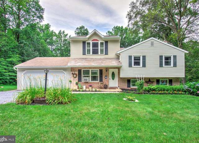 Property at 1477 Morgantown Rd, Morgantown, PA 19543, 3 beds, 2.5 baths