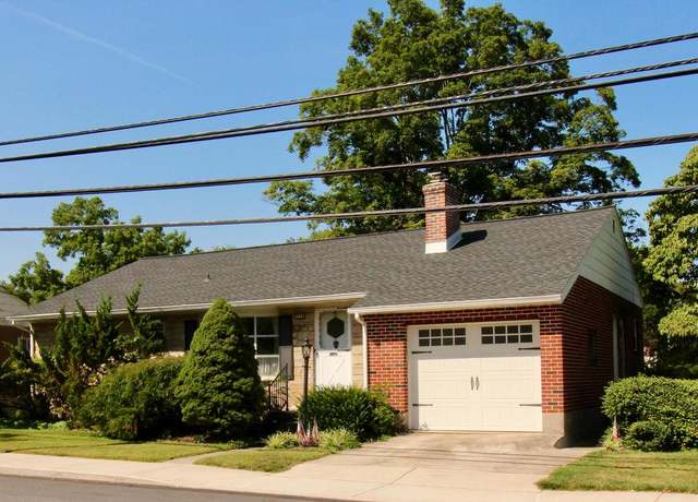 Property at 330 N Main St, Coopersburg, PA 18036, 3 beds, 2 baths