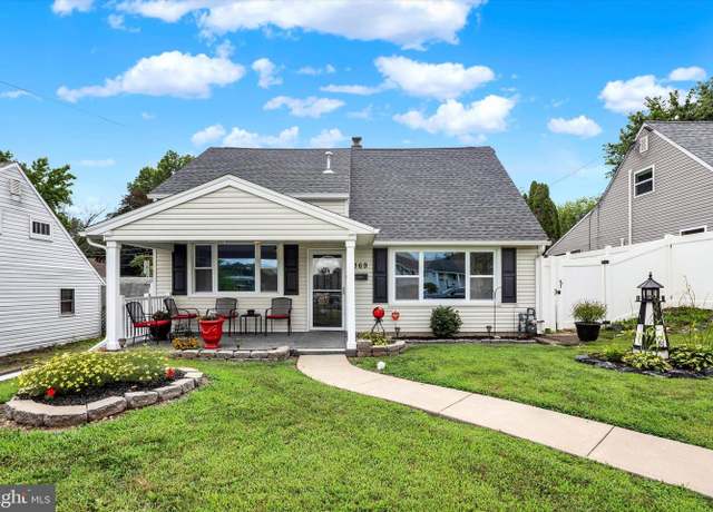 Property at 369 W King St, Pottstown, PA 19464, 4 beds, 2 baths