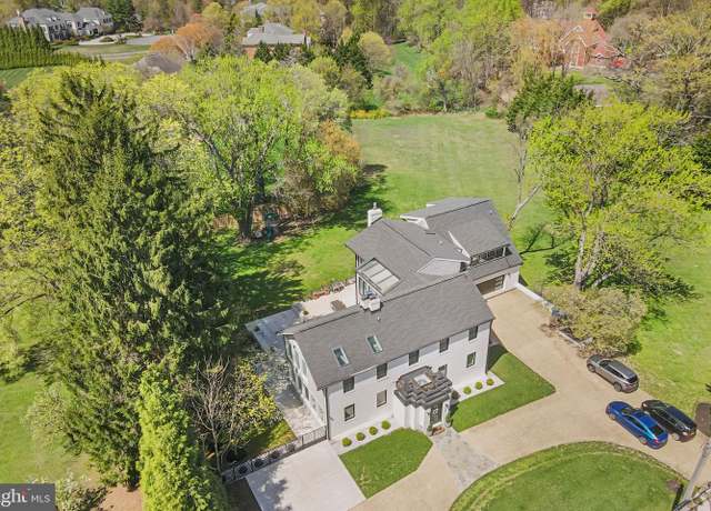 Property at 1134 Towlston Rd, Great Falls, VA 22066, 6 beds, 5.5 baths