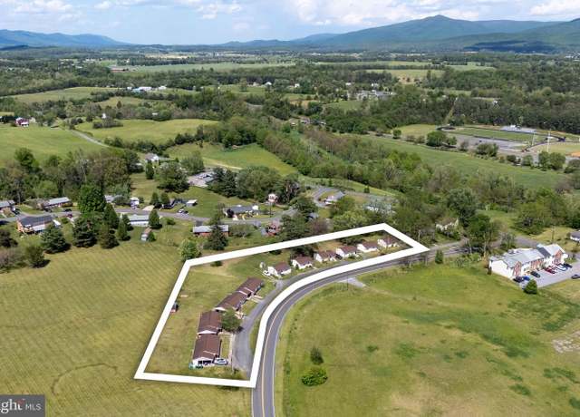 Property at 4 Cottage Dr, Luray, VA 22835, 2 beds, 1 bath