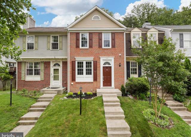Property at 12617 Monarch Ct, Woodbridge, VA 22192, 3 beds, 3.5 baths