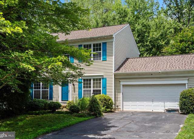 Property at 14908 Slippery Elm Ct, Woodbridge, VA 22193, 3 beds, 3.5 baths