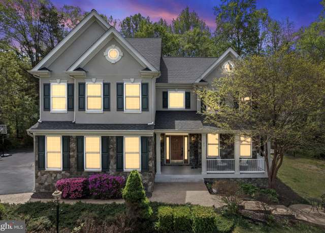 Property at 25 Gibson Dr, Fredericksburg, VA 22406, 5 beds, 4.5 baths