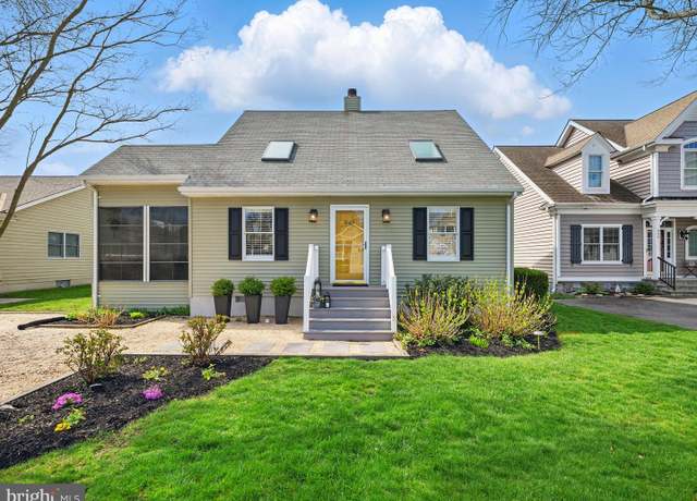 Property at 948 Hawksbill St, Bethany Beach, DE 19930, 3 beds, 2 baths