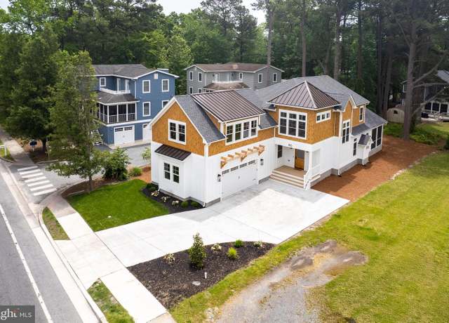 Property at 816 Garfield Pkwy, Bethany Beach, DE 19930, 4 beds, 4.5 baths