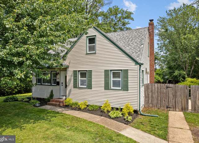 Property at 245 Spout Spring Ave, Lumberton, NJ 08048, 2 beds, 1 bath