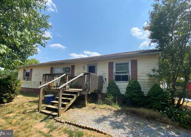 Property at 656 Nottingham Dr, Vineland, NJ 08360, 3 beds, 2 baths