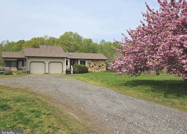 Property at 911 Gum Tree Corner Rd, Greenwich, NJ 08323, 2 beds, 1.5 baths