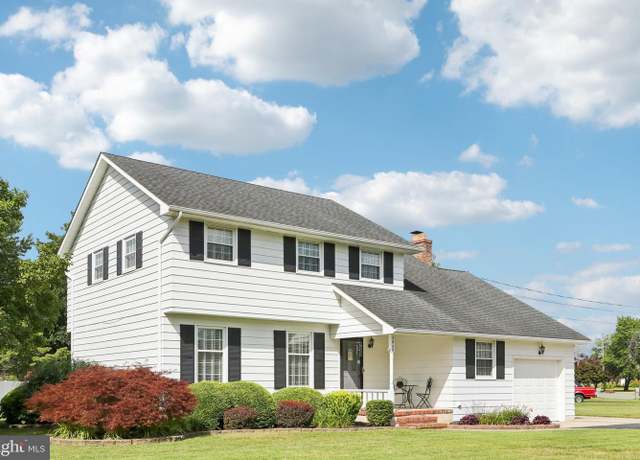 Property at 1909 Kings Rd, Vineland, NJ 08361, 4 beds, 2.5 baths