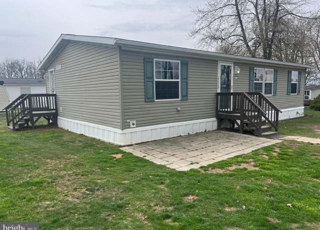 Property at 115 Dawn St, Quarryville, PA 17566, 3 beds, 2 baths