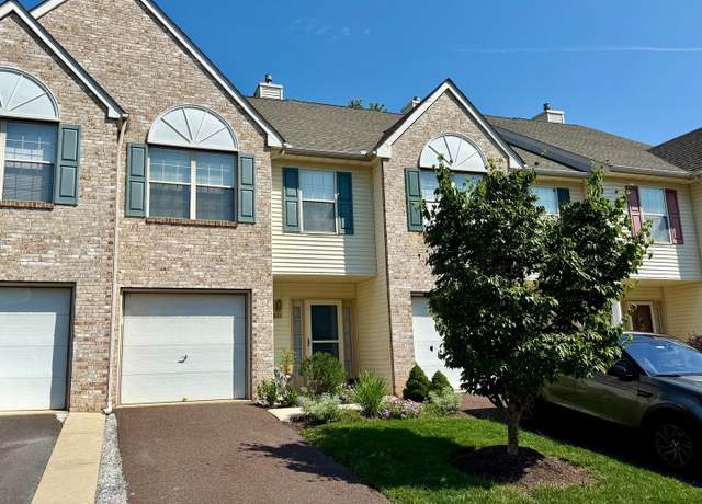 Property at 631 Dogwood Ct, Pottstown, PA 19464, 3 beds, 2.5 baths